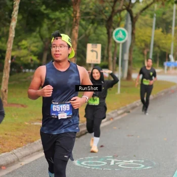 Runner Photo 5674473