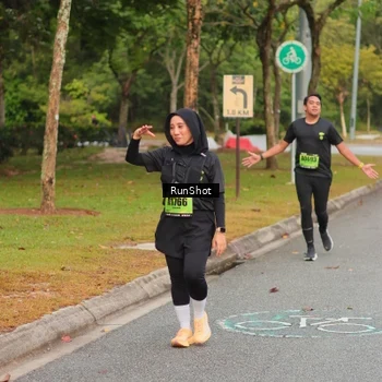 Runner Photo 5674476