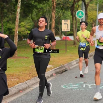 Runner Photo 5674494