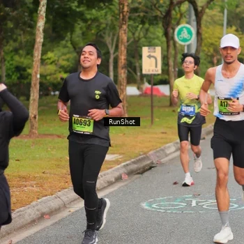Runner Photo 5674502