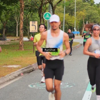 Runner Photo 5674503