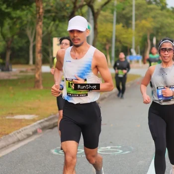 Runner Photo 5674505