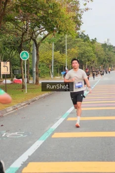Runner Photo 5674562