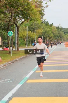 Runner Photo 5674563