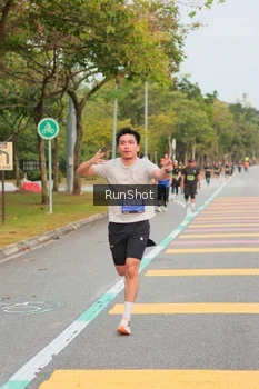 Runner Photo 5674564
