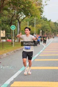 Runner Photo 5674567