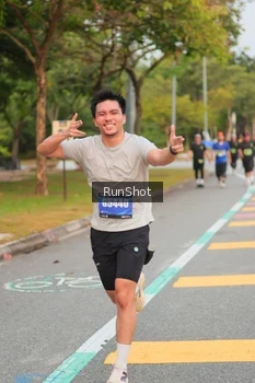 Runner Photo 5674576