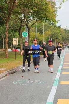 Runner Photo 5674583