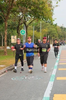 Runner Photo 5674590