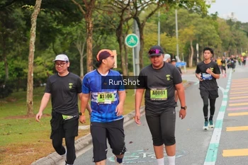 Runner Photo 5674609