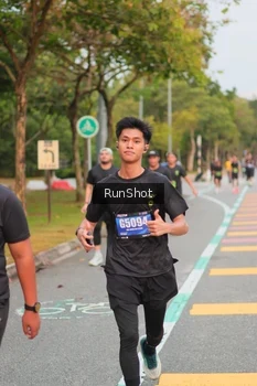 Runner Photo 5674612