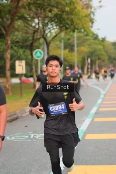 Runner Photo 5674613