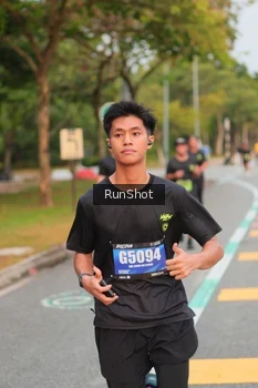 Runner Photo 5674616