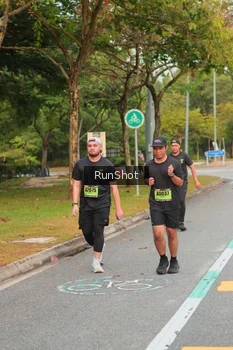 Runner Photo 5674622