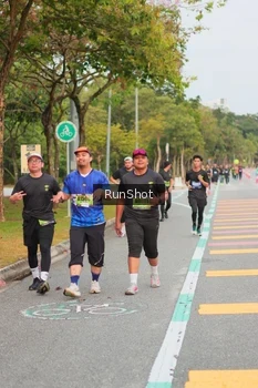 Runner Photo 5674624
