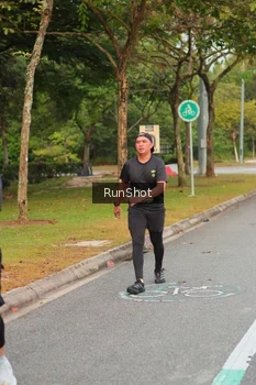 Runner Photo 5674635