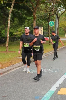 Runner Photo 5674636
