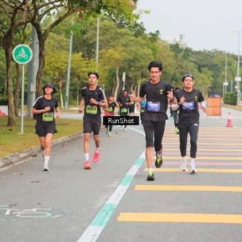 Runner Photo 5674647