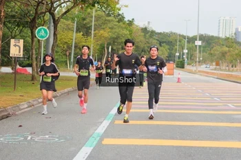 Runner Photo 5674648