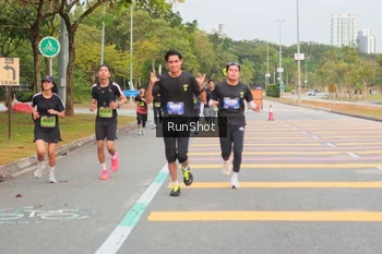 Runner Photo 5674650