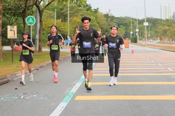 Runner Photo 5674653