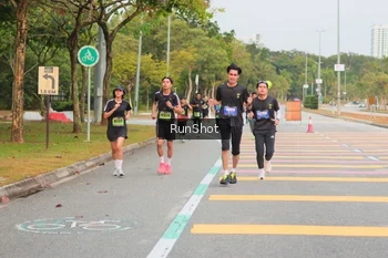 Runner Photo 5674658