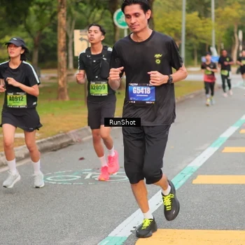 Runner Photo 5674672