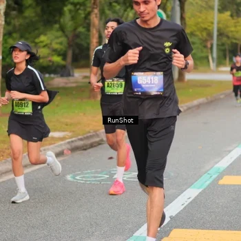 Runner Photo 5674674