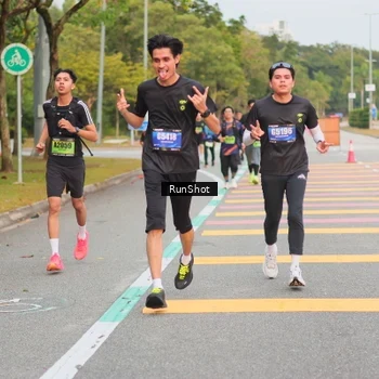 Runner Photo 5674683