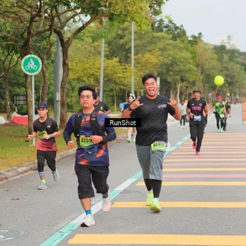 Runner Photo 5674684
