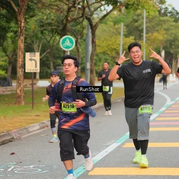 Runner Photo 5674689