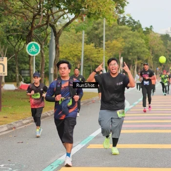 Runner Photo 5674695