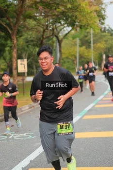 Runner Photo 5674704
