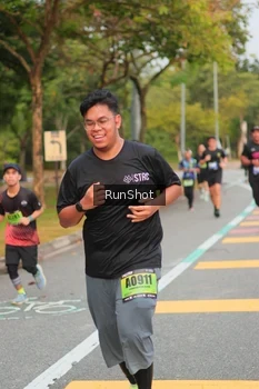 Runner Photo 5674705