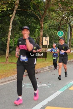 Runner Photo 5674717