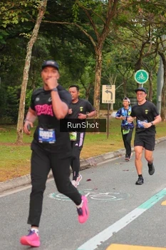Runner Photo 5674720