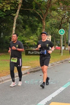 Runner Photo 5674731