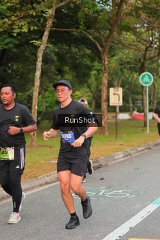 Runner Photo 5674733