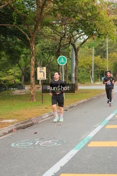 Runner Photo 5674737