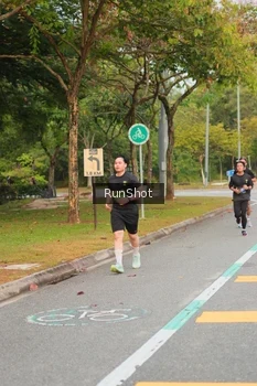 Runner Photo 5674739