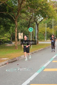 Runner Photo 5674742