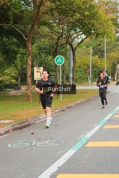 Runner Photo 5674745