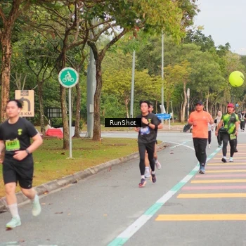 Runner Photo 5674748