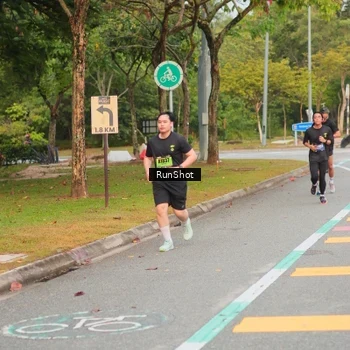 Runner Photo 5674749