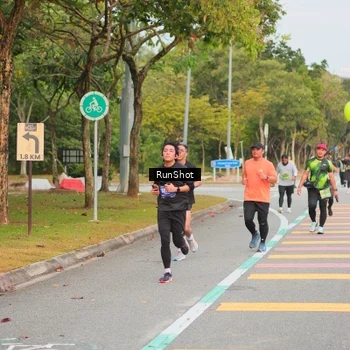 Runner Photo 5674754