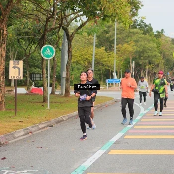 Runner Photo 5674756