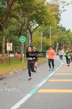 Runner Photo 5674759