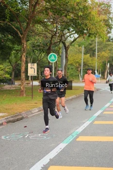 Runner Photo 5674763