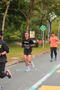 Runner Photo 5674776