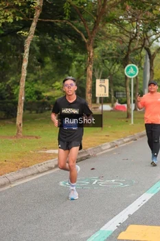Runner Photo 5674781